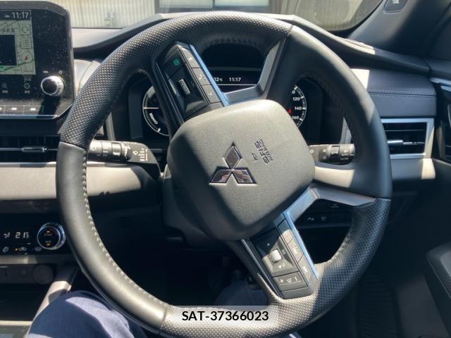 Mitsubishi OUTLANDER PHEV 2024-03 7217565-20
