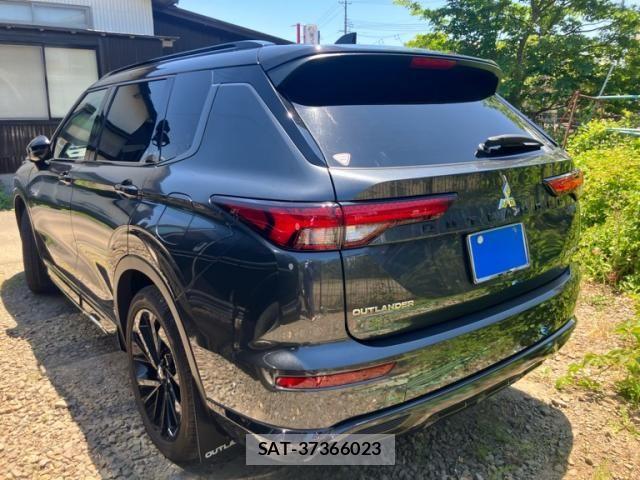 Mitsubishi OUTLANDER PHEV 2024-03 7217565-3