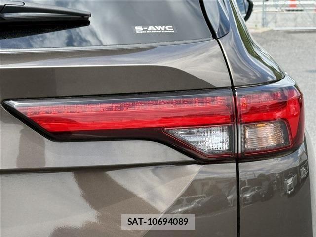 Mitsubishi OUTLANDER PHEV 2022-03 7215863-13