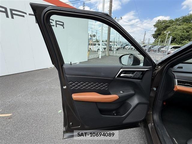 Mitsubishi OUTLANDER PHEV 2022-03 7215863-29
