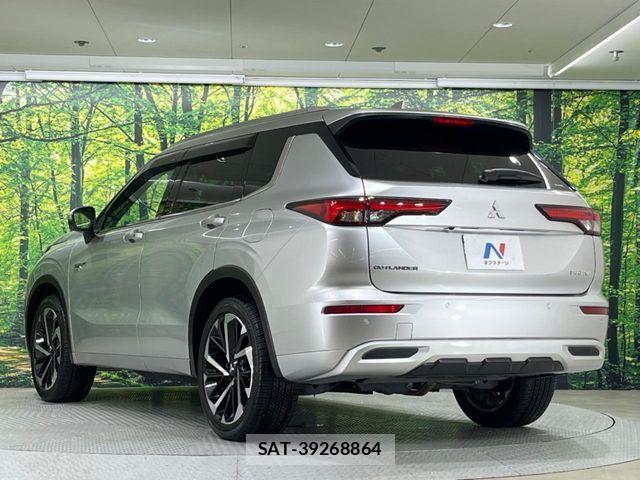 Mitsubishi OUTLANDER PHEV 2022-05 7215523-16