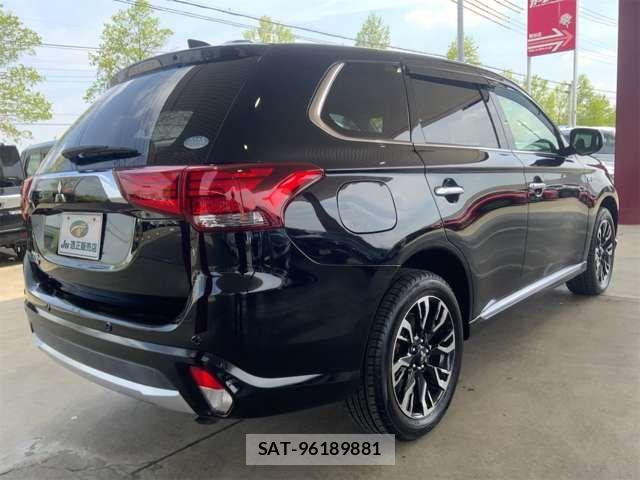 Mitsubishi OUTLANDER PHEV 2018-10 7223364-11