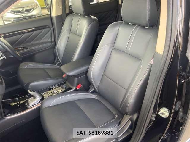 Mitsubishi OUTLANDER PHEV 2018-10 7223364-16