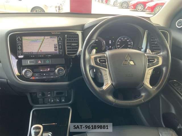 Mitsubishi OUTLANDER PHEV 2018-10 7223364-18