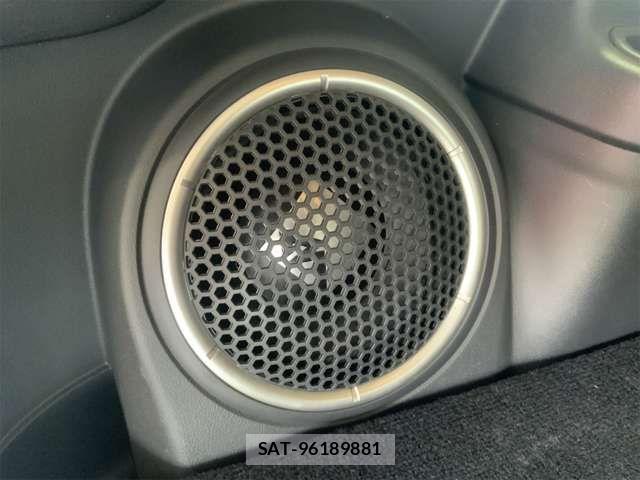 Mitsubishi OUTLANDER PHEV 2018-10 7223364-3