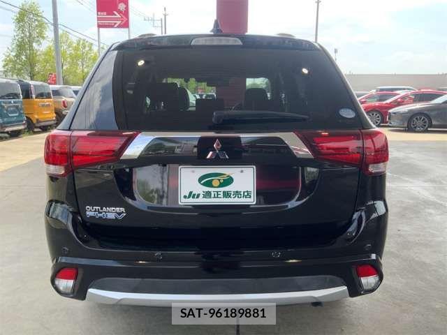 Mitsubishi OUTLANDER PHEV 2018-10 7223364-5