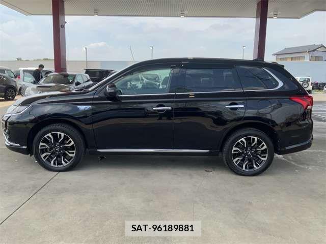 Mitsubishi OUTLANDER PHEV 2018-10 7223364-6