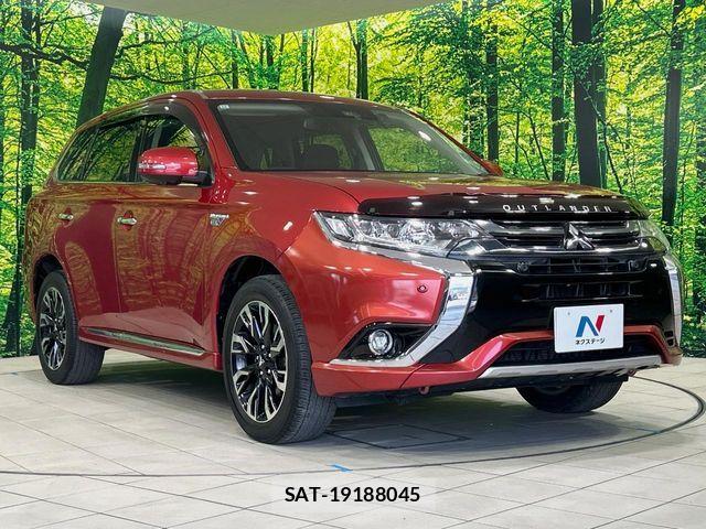 Mitsubishi OUTLANDER PHEV 2017-06 7223358-15