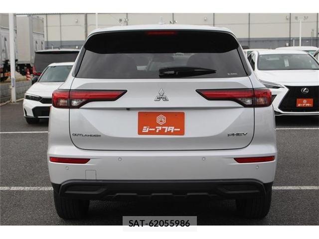 Mitsubishi OUTLANDER PHEV 2022-02 7223369-12