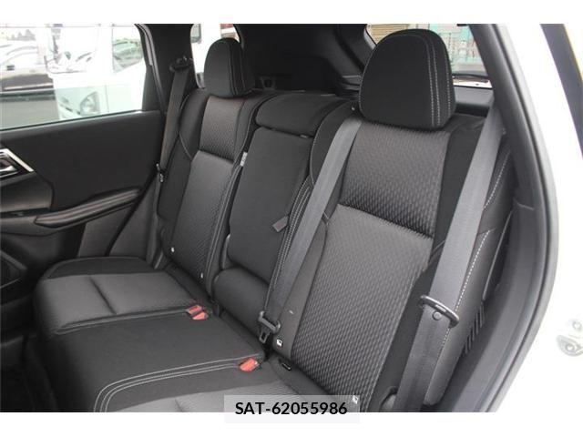 Mitsubishi OUTLANDER PHEV 2022-02 7223369-23