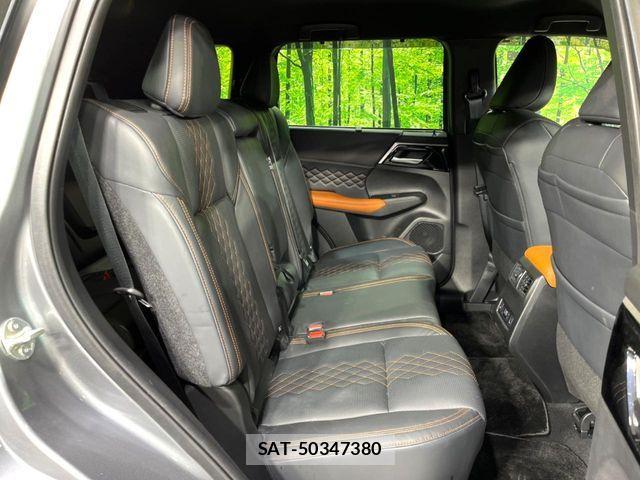 Mitsubishi OUTLANDER PHEV 2022-05 7251871-9