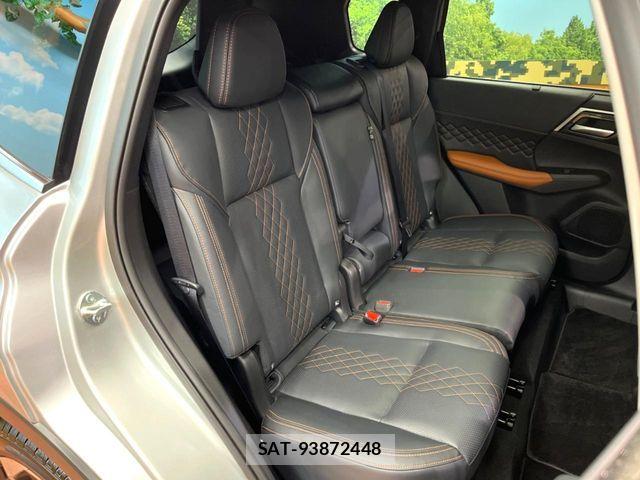 Mitsubishi OUTLANDER PHEV 2024-04 7251864-10