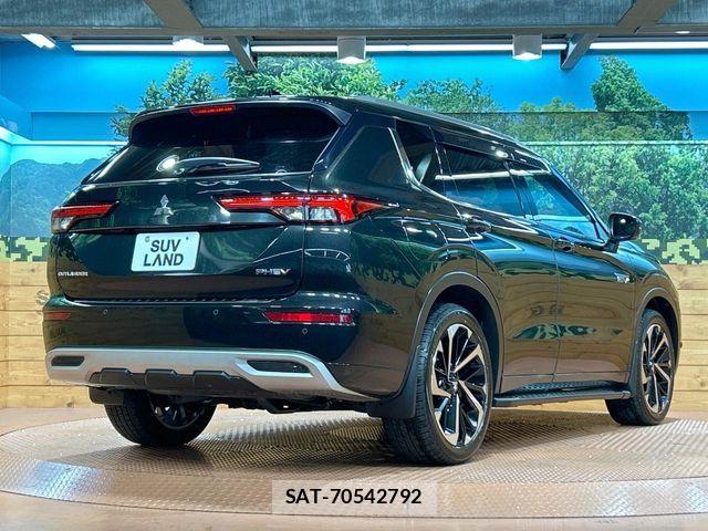 Mitsubishi OUTLANDER PHEV 2022-12 7251867-17