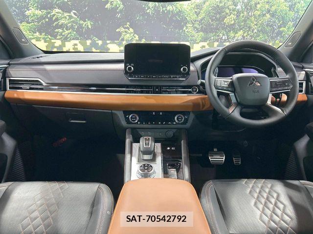 Mitsubishi OUTLANDER PHEV 2022-12 7251867-1