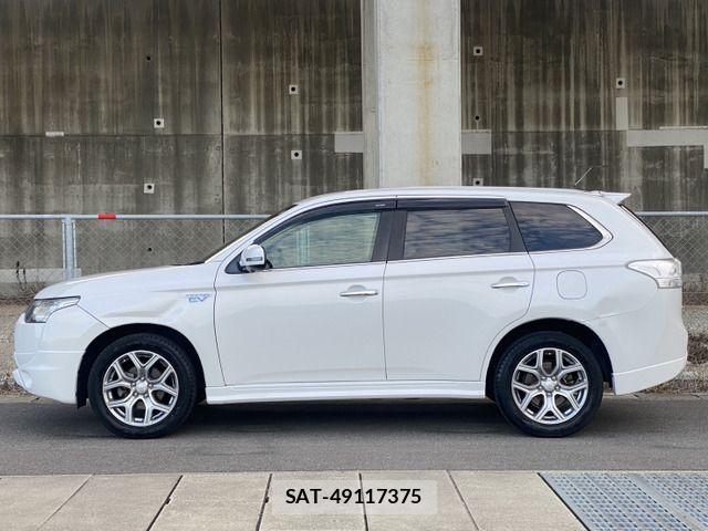 Mitsubishi OUTLANDER PHEV 2013-11 7251873-12