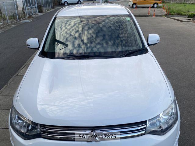 Mitsubishi OUTLANDER PHEV 2013-11 7251873-13
