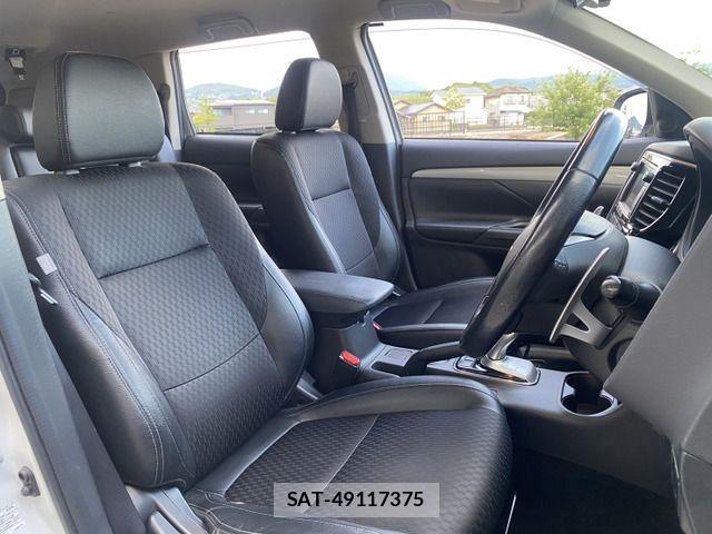 Mitsubishi OUTLANDER PHEV 2013-11 7251873-3