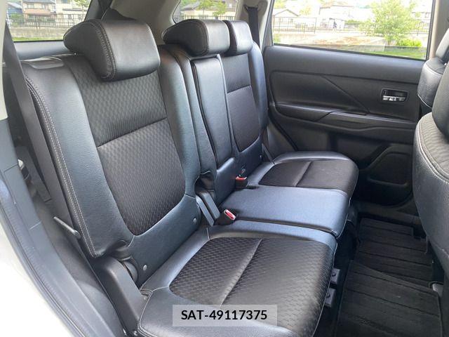 Mitsubishi OUTLANDER PHEV 2013-11 7251873-4