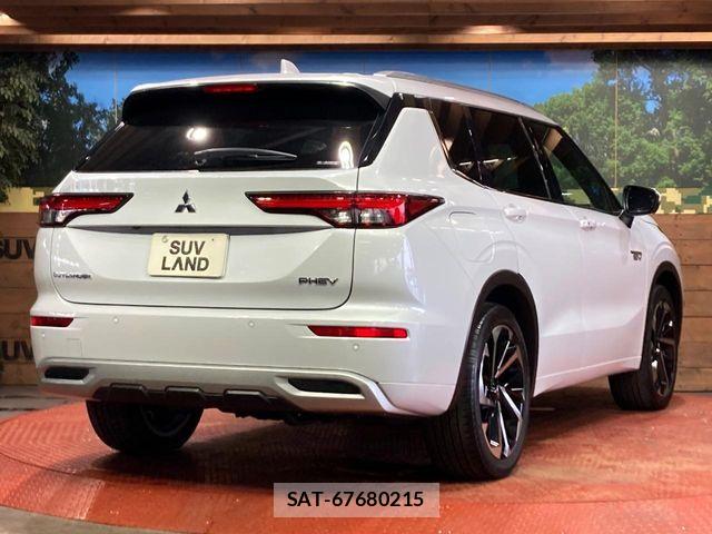 Mitsubishi OUTLANDER PHEV 2022-07 7250117-16