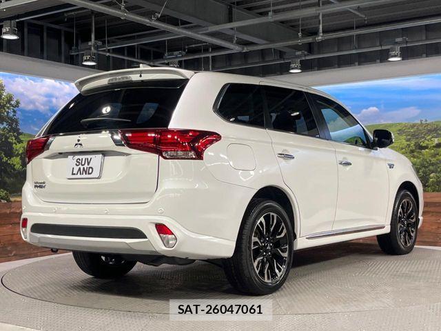 Mitsubishi OUTLANDER PHEV 2016-01 7251872-16