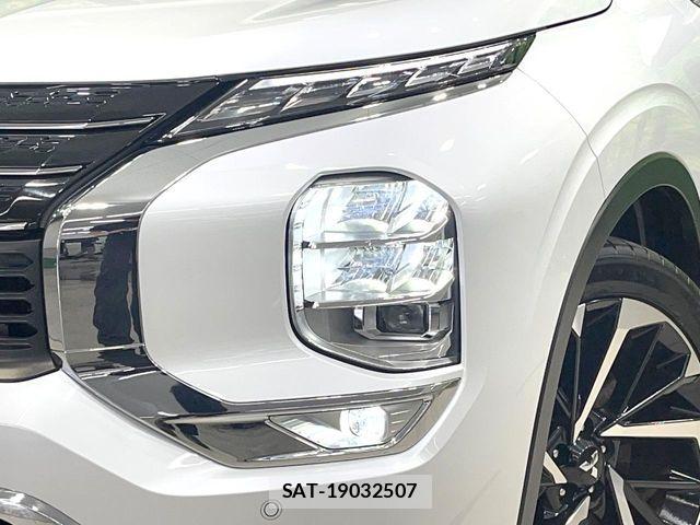 Mitsubishi OUTLANDER PHEV 2022-04 7251862-13