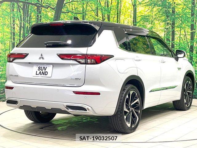 Mitsubishi OUTLANDER PHEV 2022-04 7251862-17