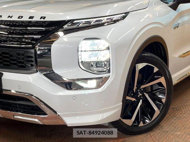 Mitsubishi OUTLANDER PHEV 2023-03 7250112-12