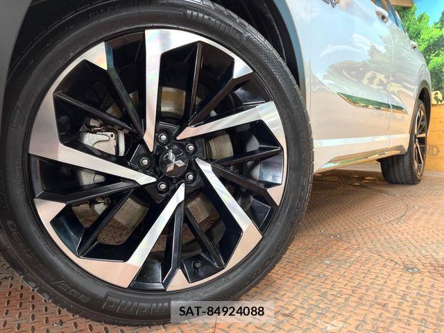 Mitsubishi OUTLANDER PHEV 2023-03 7250112-13