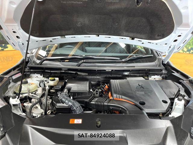 Mitsubishi OUTLANDER PHEV 2023-03 7250112-18