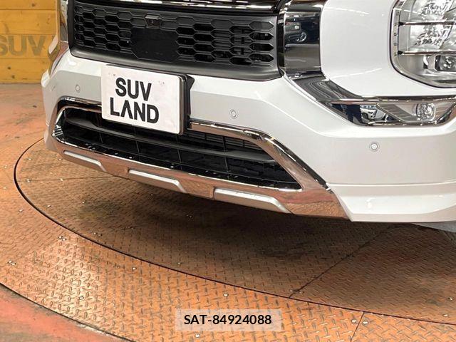 Mitsubishi OUTLANDER PHEV 2023-03 7250112-3