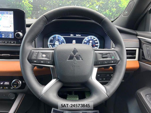 Mitsubishi OUTLANDER PHEV 2022-05 7272659-10
