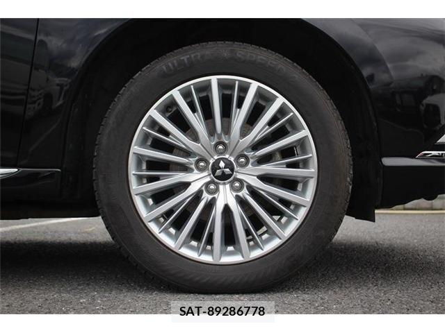 Mitsubishi OUTLANDER PHEV 2019-02 7272666-15