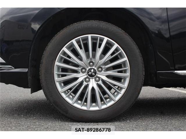 Mitsubishi OUTLANDER PHEV 2019-02 7272666-16