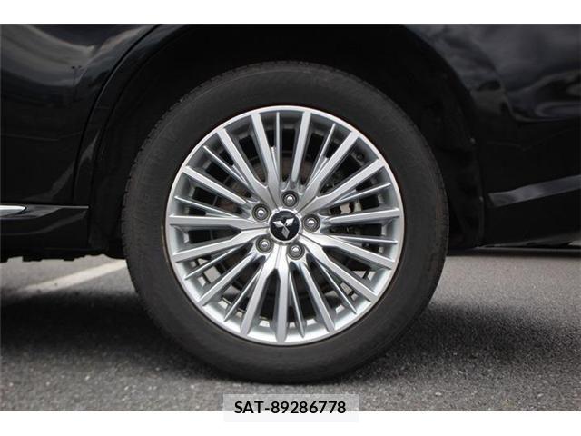 Mitsubishi OUTLANDER PHEV 2019-02 7272666-17