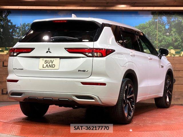 Mitsubishi OUTLANDER PHEV 2022-02 7272661-16