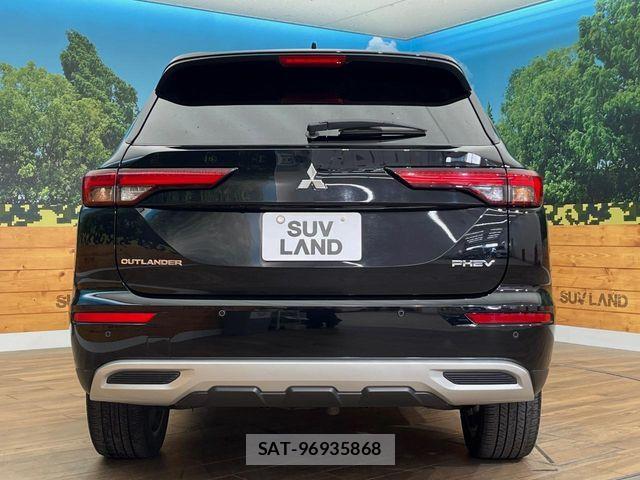 Mitsubishi OUTLANDER PHEV 2023-03 7329230-16