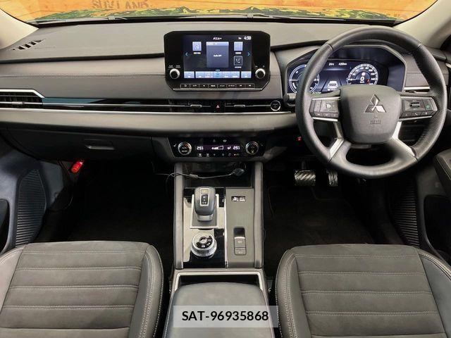 Mitsubishi OUTLANDER PHEV 2023-03 7329230-1