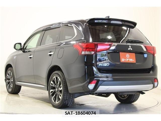 Mitsubishi OUTLANDER PHEV 2015-07 7329236-10