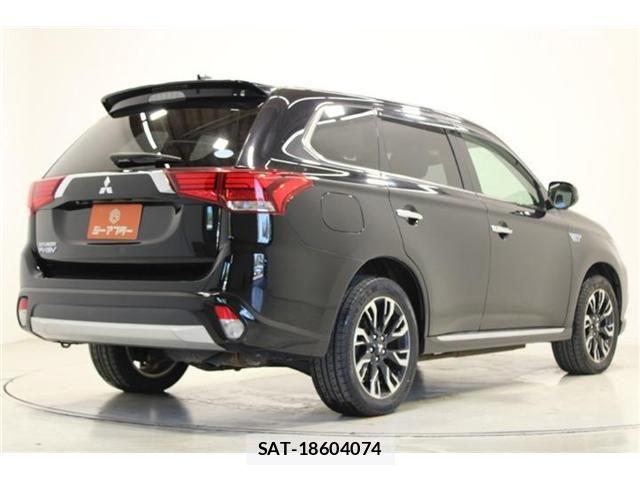 Mitsubishi OUTLANDER PHEV 2015-07 7329236-12