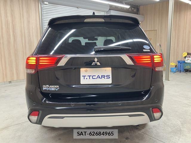 Mitsubishi OUTLANDER PHEV 2018-08 7329234-23