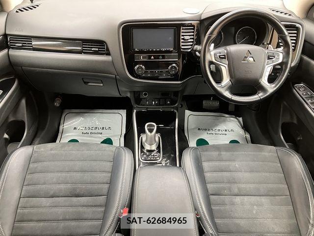 Mitsubishi OUTLANDER PHEV 2018-08 7329234-27