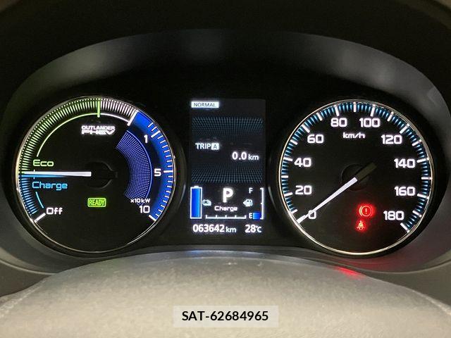 Mitsubishi OUTLANDER PHEV 2018-08 7329234-28
