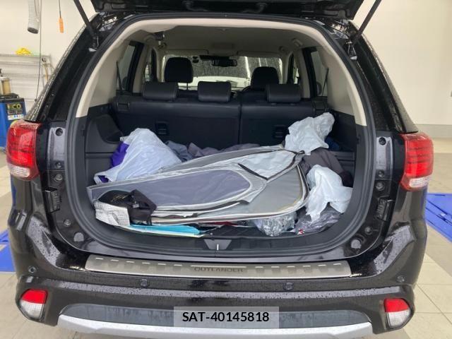Mitsubishi OUTLANDER PHEV 2017-11 7329231-9