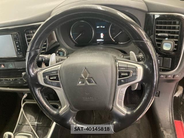 Mitsubishi OUTLANDER PHEV 2017-11 7329231-15