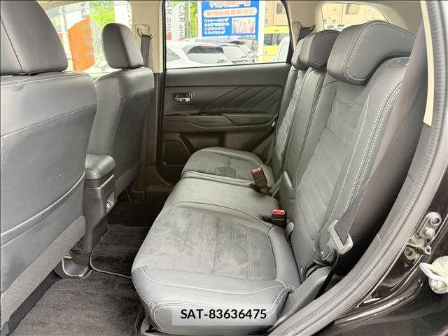 Mitsubishi OUTLANDER PHEV 2015-12 7329233-9