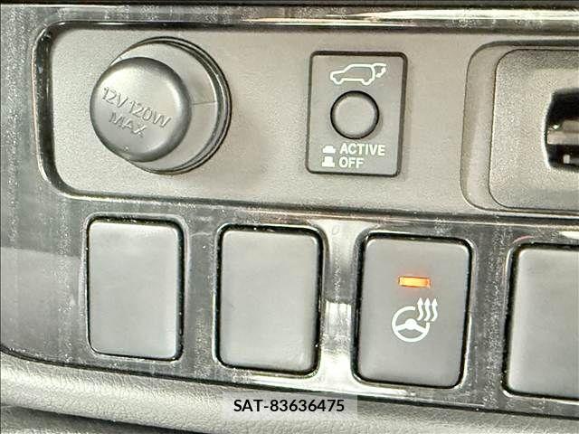 Mitsubishi OUTLANDER PHEV 2015-12 7329233-15