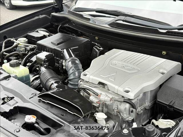 Mitsubishi OUTLANDER PHEV 2015-12 7329233-19
