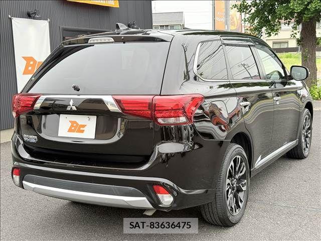Mitsubishi OUTLANDER PHEV 2015-12 7329233-23