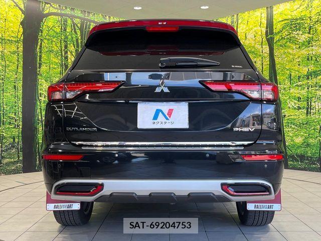 Mitsubishi OUTLANDER PHEV 2022-05 7329232-13