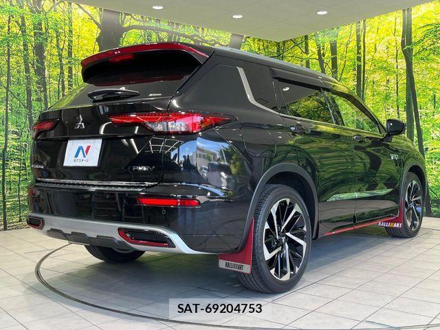 Mitsubishi OUTLANDER PHEV 2022-05 7329232-15